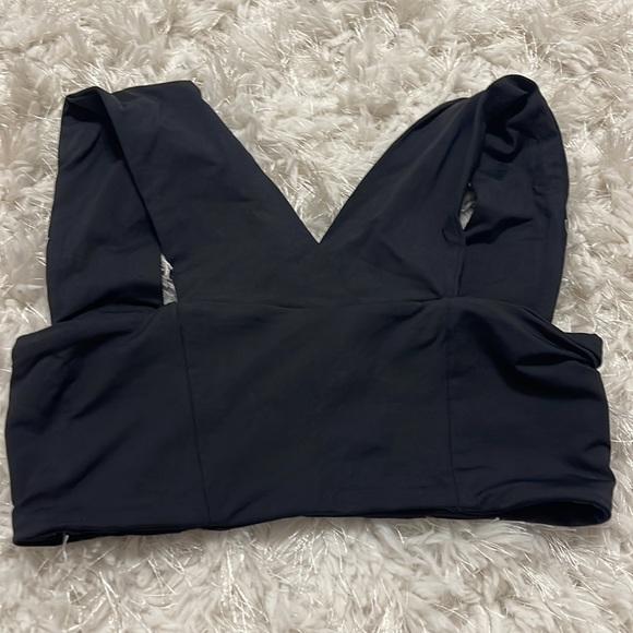 L space bikini tops - Picture 4 of 7